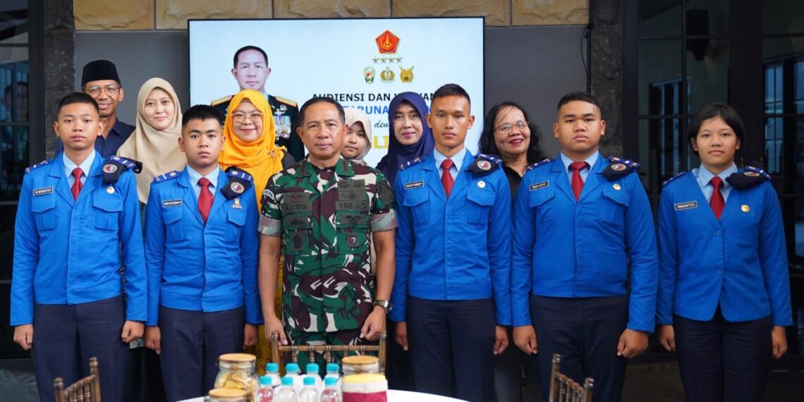 Panglima TNI Inspirasi Generasi Muda, Audiensi Bersama Siswa-Siswi SMA Taruna Nusantara