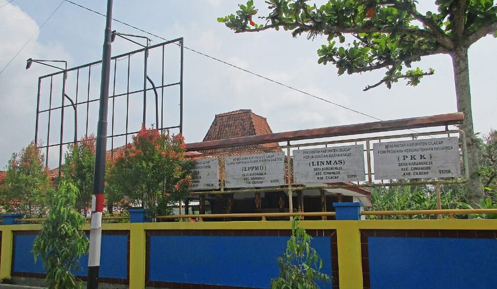 Heboh! Kinerja Kepala Desa Karangreja Disorot: Ada Apa dengan Transparansi Proyek di Desa Ini?