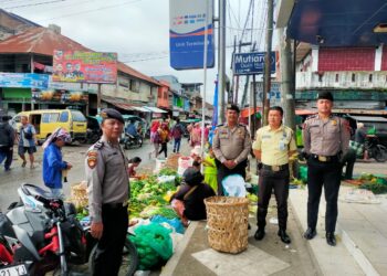 Sat Pamobvit Polres Dairi Gelar Patroli Dialogis, Pastikan Aktivitas Masyarakat Berjalan Aman dan Lancar