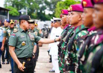 Panglima TNI Resmikan Gedung Trisula Denjaka dan Serahkan Ransus Mobile Dual Ramp System