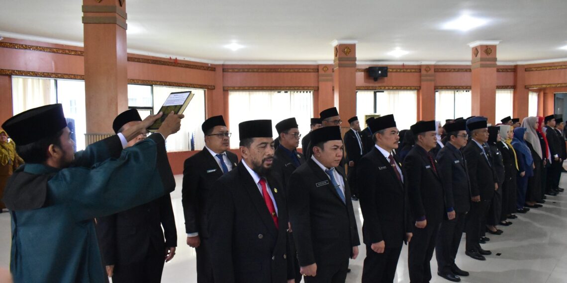 Lantik 49 Pejabat, Pj Bupati OKI: Meritokrasi Berjalan Baik