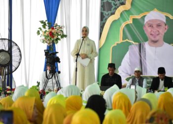 Ketua TP PKK OKI Hadiri Tabligh Akbar dan Wisuda Alqur’an Jelang Ramadhan