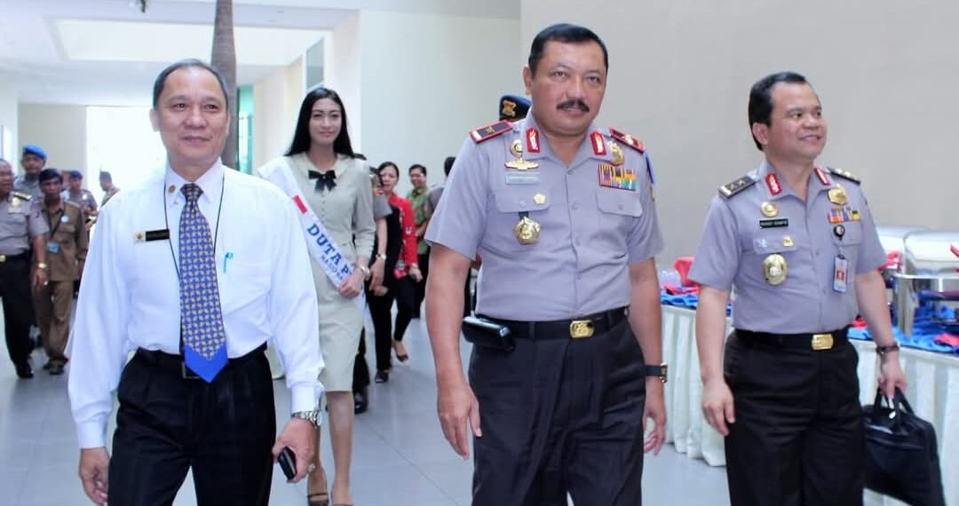 Ketua Umum PPWI, Wilson Lalengke, S.Pd, M.Sc, MA, Membangun Sinergi Harmonis dengan Kepolisian di Masa Kepemimpinan Kapolri Jenderal Sutarman