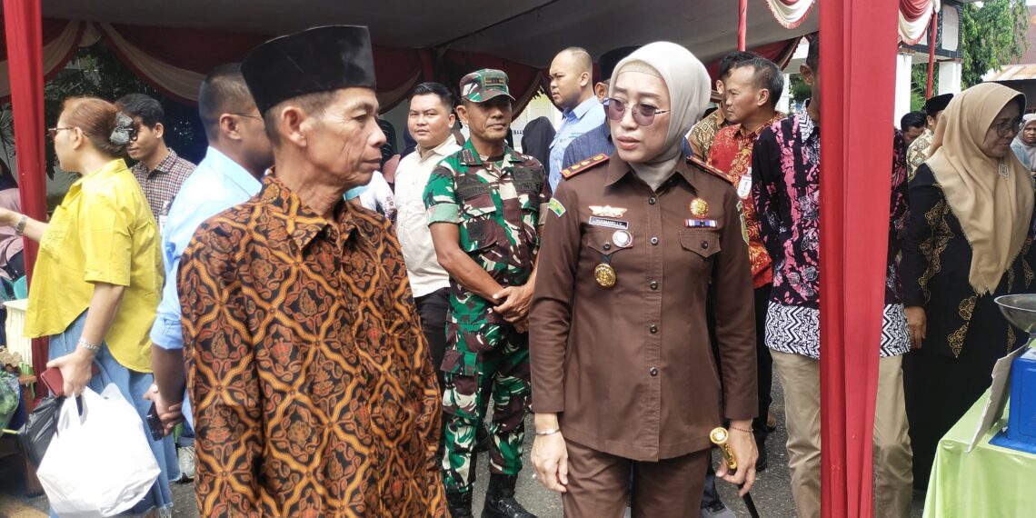 Kejari Mukomuko Menggelar Gerakan Pangan Murah