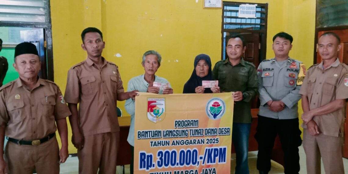 MASYARAKAT TIYUH MARGAJAYA SAMBUT BAIK PEMBAGIAN BANTUAN LANGSUNG TUNAI (BLT)