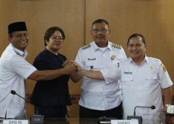 Reses Senator Badikenita Sitepu, Bupati Dairi ; Jadikan Kami Prioritas