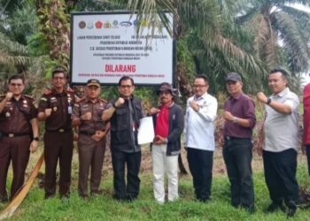 Satgas PKH Segel Perkebunan Sawit Ilegal Milik PT.  SJAL di Pesisir Selatan