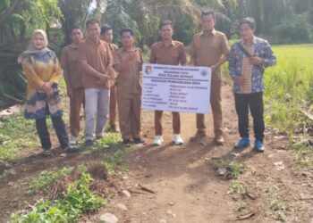 Desa Talang Sepakat Melaksanakan Pembangunan Jalan Pemukiman Warga dan Perbaikan Lapangan Sepak Bola