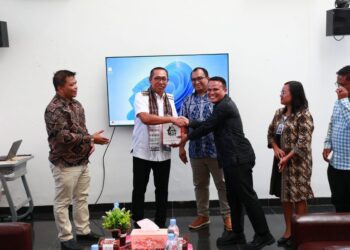 Bupati Tapanuli Utara Bersilaturahmi ke Asrama Yayasan TB Soposurung Balige, Dukung Pendidikan Menuju Indonesia Emas