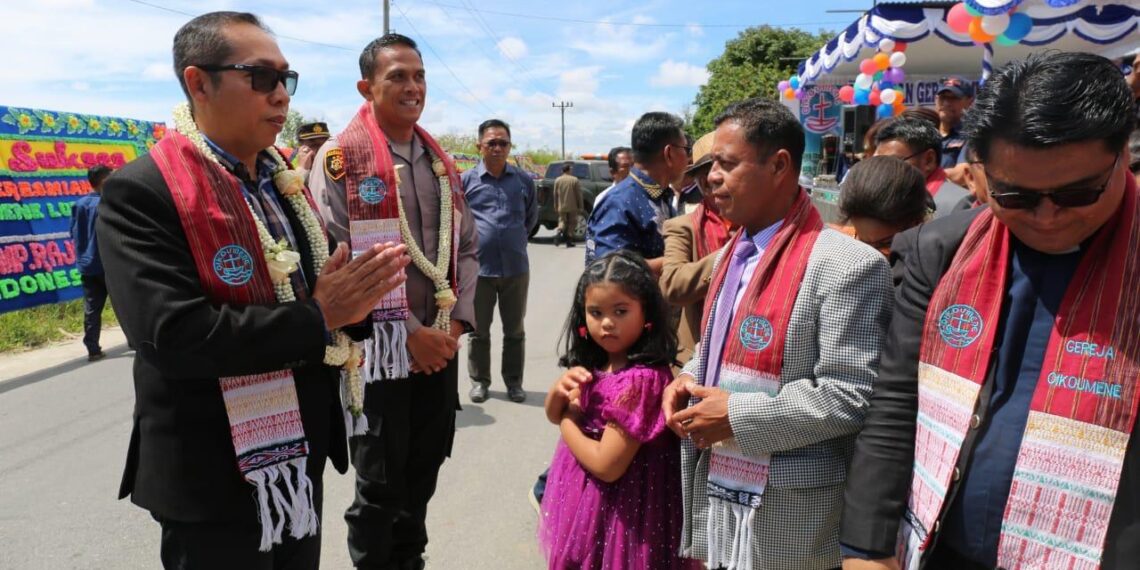 Bupati Taput JTP Hutabarat Hadiri Peresmian Gedung Gereja Oikumene Lobusiregar, Apresiasi Keperdulian Basirun Silalahi