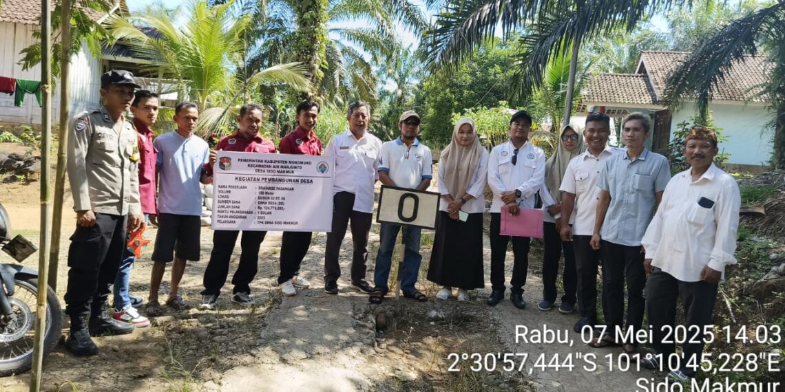 Titik Nol Pembangunan Fisik Drenase di Dusun II, Desa Sido Makmur, Kecamatan Air Manjunto