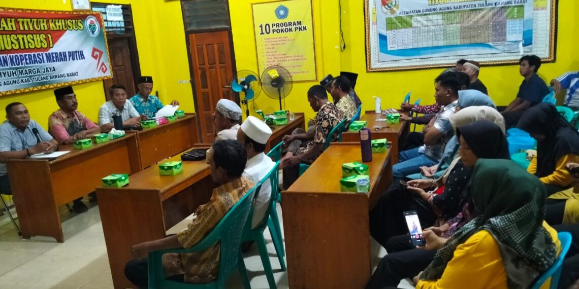 Kepala Tiyuh Margajaya Gelar Musyawarah Tiyuh Khusus Pembentukan Kepengurusan Koperasi Merah Putih