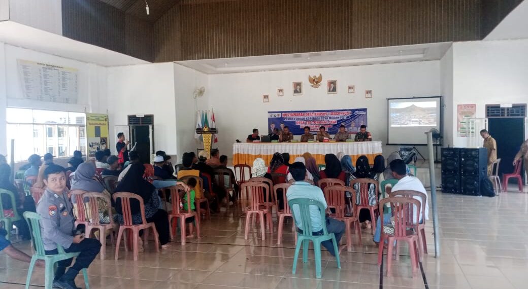 Kepala Desa Tri Tunggal Jaya Kecamatan Way Serdang Gelar Gelar Musyawarah Desa kusus Pembentukan Kepengurusan Koperasi Merah Putih, Pada Selasa 06 Mei 2025