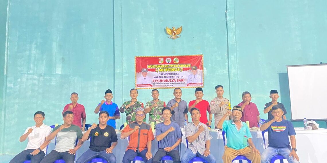 Kepala Tiyuh Mulya sari Gelar Musyawarah Tiyuh Khusus Pembentukan Kepengurusan Koperasi Merah Putih, Pada Sabtu17 Mei 2025