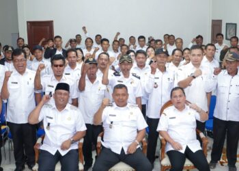 Bupati dan Wakil Bupati Kumpulkan Kepala Desa, Bahas Etos Kerja Membangun Dairi