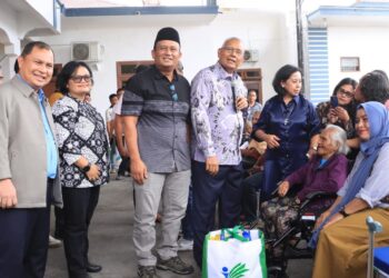 Dapat Atensi Dari Kemensos, Bupati Dairi Salurkan Bantuan Kepada 41 PPKS