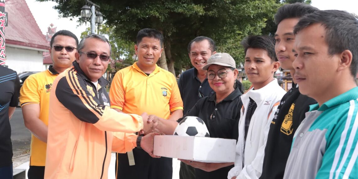 Senam ‘Dairi Sehat’ Dan Penanaman Pohon, Meriahkan HUT 1 Tahun  FKGOR Dairi