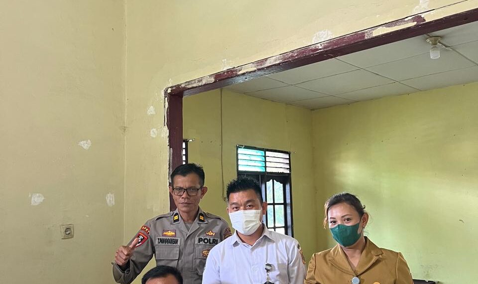 Terima Keluhan Keluarga Pasien yang Butuh 5 Kantong Darah, Waka Polres Dairi Langsung Perintahkan Personil Donor Darah