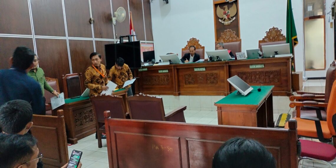 Sidang Praperadilan yang Diajukan PPWI Buka Tabir Skandal Blora: Mafia BBM Diduga Dalangi Kriminalisasi Tiga Wartawan, Kapolri dan Kapolda Mangkir!