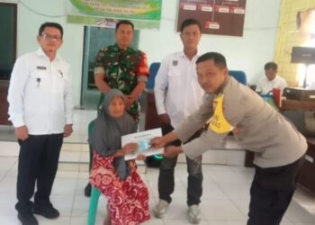 Pemerintah Desa Talang Petai Salurkan BLT-DD Tahap II dengan Harapan Pemanfaatan yang Optimal