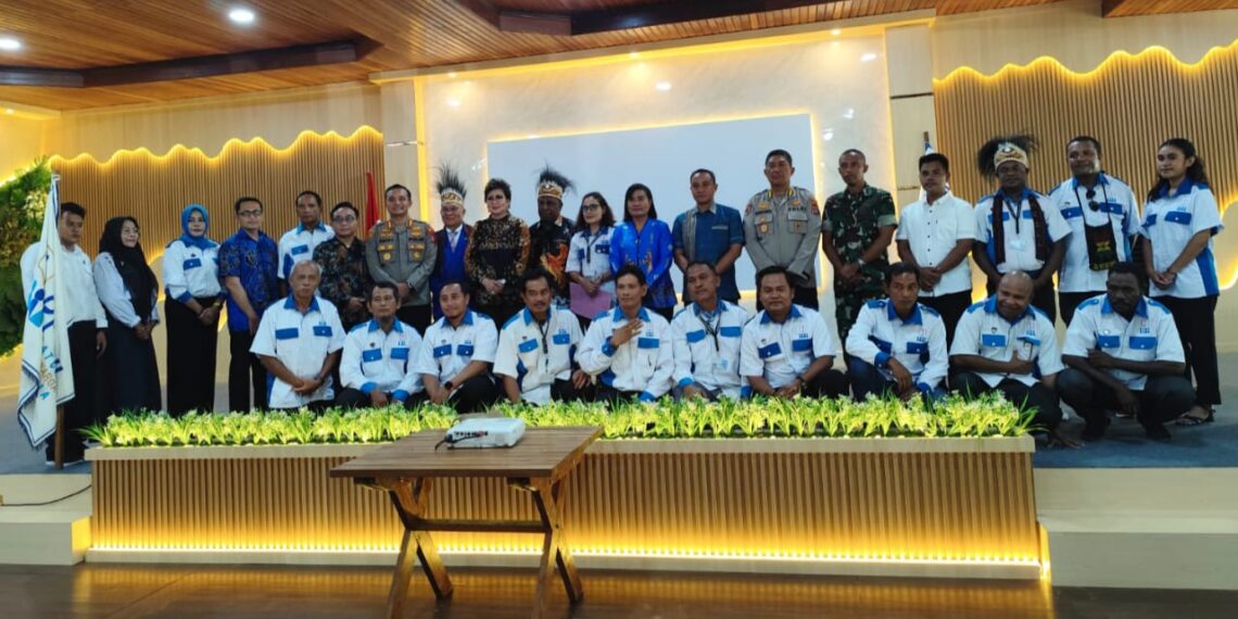 Dihadiri Senator Maya Rumantir, Ketum PPWI Lantik DPD PPWI Papua Barat Daya