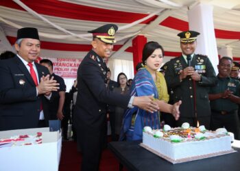 Wakil Bupati Taput Hadiri Upacara dan Syukuran HUT Bhayangkara ke-79 di Tarutung