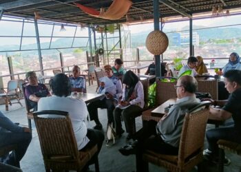 Usai Melantik Pengurus PPWI se-provinsi Lampung, Ketum PPWI Berikan Pelatihan Jurnalistik Kepada Warga dan Jurnalis