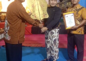 Desa Hadi Mulyo Kec.Way Serdang Kabupaten Mesuji Peringati Puncak HUT Ke 40 dengan Pagelaran Wayang Kulit.