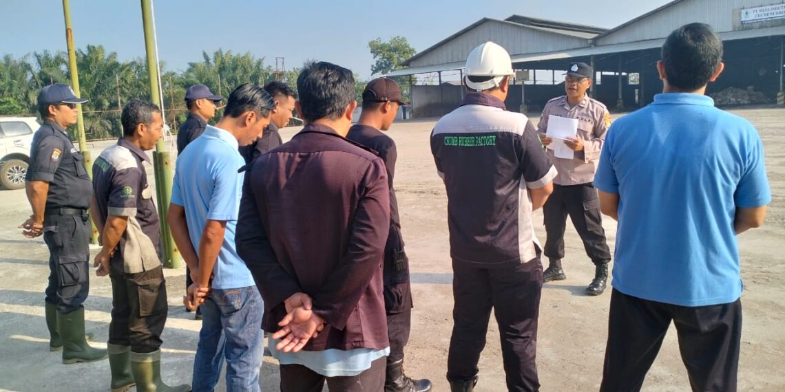 ​Sat Binmas Polres Mesuji Gelar Sambang dan Binluh Antisipasi Karhutla di PT Silva CRF Mesuji, Sabtu, 26 Juli 2025 jam 08.00 Wib