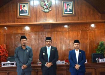 Bupati Taput Sampaikan Nota Keuangan Rancangan Perubahan APBD Tahun Anggaran 2025