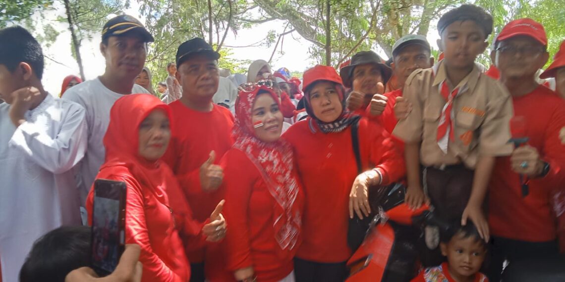 *Ribuan Warga Ikuti Jalan Santai HUT RI Ke-80 di Kecamatan V Koto*