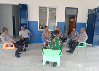 Sat Binmas Polres Mesuji Pantau Peluncuran Program Makan Bergizi Gratis di Way Serdang, Mesuji.