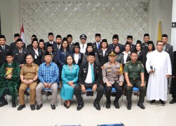 Pelantikan Pejabat, Perdana Sejak Memimpin Dairi, Bupati : Utamakan Komunikasi dan Bekerjalah Optimal