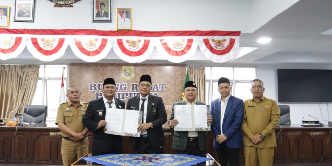 Bupati  dan Wakil Bupati Hadiri Rapat Paripurna DPRD Bahas 3 Agenda Penting
