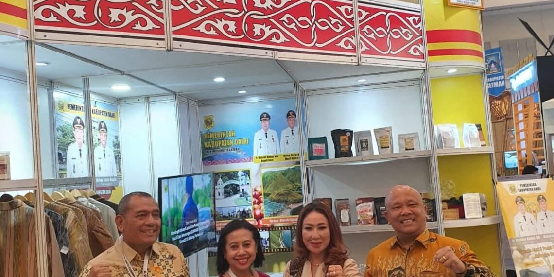 Bupati Dairi Hadiri Peresmian APKASI Otonomi Expo 2025