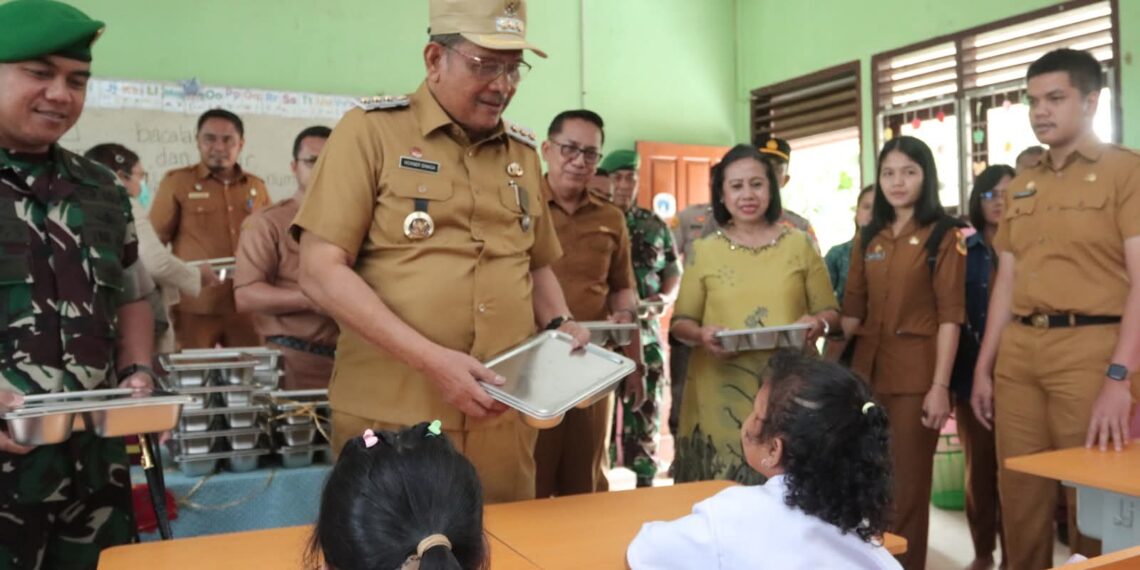 Monitoring MBG Di Tigalingga, Bupati Targetkan, Dairi 5 Terbaik Pelaksanaan MBG