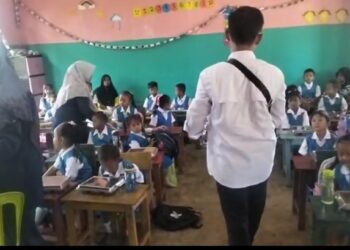 Ketua DPC PPWI Mesuji Kawal Pendistribusian MBG Gratis SPPG Mukti Karya