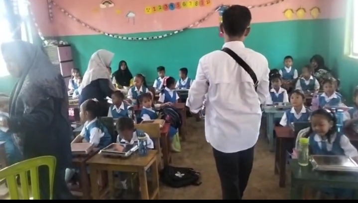 Ketua DPC PPWI Mesuji Kawal Pendistribusian MBG Gratis SPPG Mukti Karya