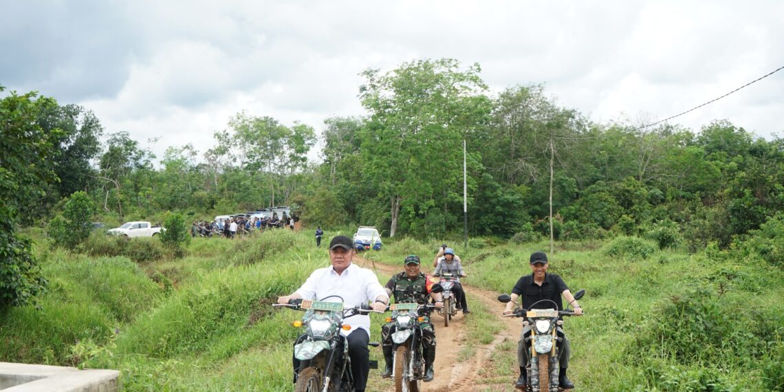 Gubernur Sumsel Tinjau Lahan Cetak Sawah di OKI, Dandim 0402/OKI Siap Dukung Program Ketahanan Pangan