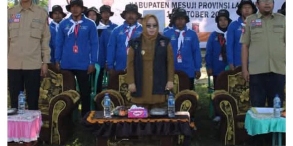 Bupati Mesuji Hj. Elfianah Khamami Kukuhkan Kampung Siaga Bencana Dan Lumbung Sosial Di Mesuji Timur