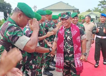 Danrem 041/Gamas Kunjungi Kodim 0428/Mukomuko, Berikan Pengarahan dan Tinjau Sejumlah Program