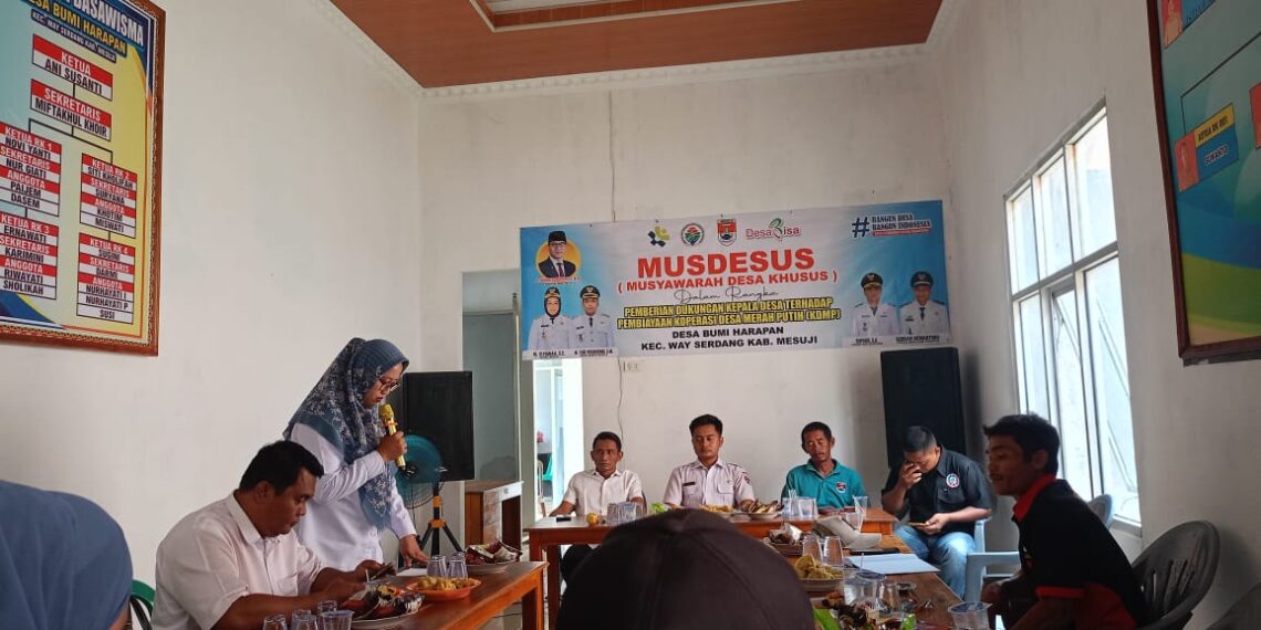 Pendamping Lokal Desa Mendampingi Musdesus Koperasi Merah Putih Secara Maraton