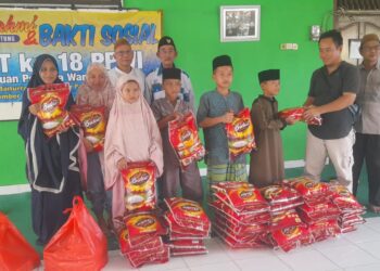 Silaturahmi dan Bakti Sosial ke Panti Asuhan Warnai HUT ke-18 PPWI di Bangka Belitung