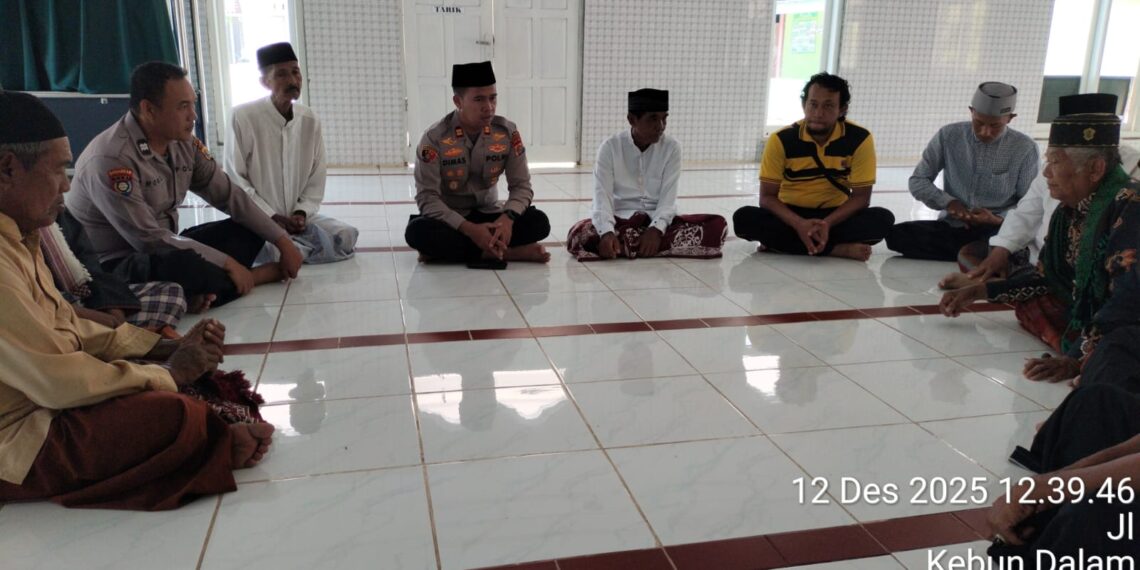 Kapolsek Way Serdang IPTU Dimas AFDTIYA R, SE, MM, Beserta Jajaran Adakan Giat Jumat Curhat