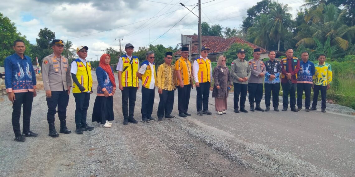 Bupati Mesuji Hj, Elfianah  Hadiri Tasyakuran Atas Dimulainya Rekontruksi Pembangunan Exit Tol
