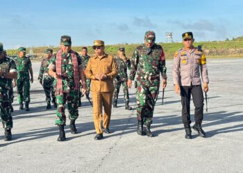 Bupati Tapanuli Utara Sambut Kedatangan Pangdam I/Bukit Barisan di Bandara Silangit