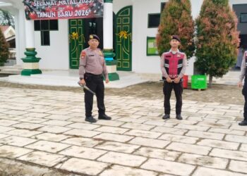 Polres Mesuji Jaga Keamanan Ibadah Natal di Gereja Santo Andreas dan HKBP Simpang Pematang