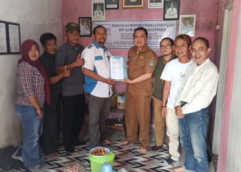 Kesbangpol Majalengka kunjungi sekretariat DPC PPWI Kabupaten Majalengka untuk lakukan Verifikasi Legalitas