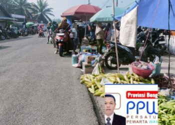 Pedagang Pasar Manfaatkan Bahu Jalan, Lalu Lintas Tersendat, Bahaya Mengintai: PPWI Angkat Bicara!